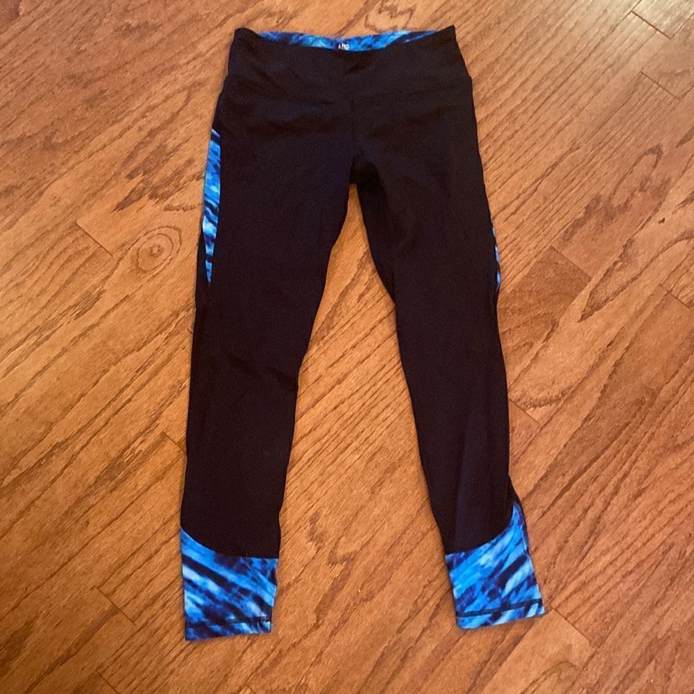 ABS leggings - size M - black with beautiful tie dye blue